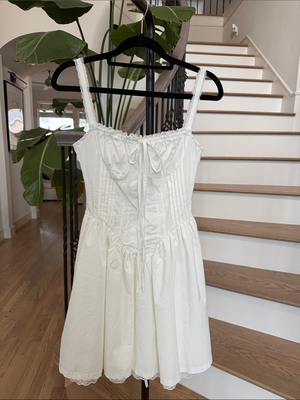 NWT MICAS White Lace-Trim Sun Dress (medium with stretch)